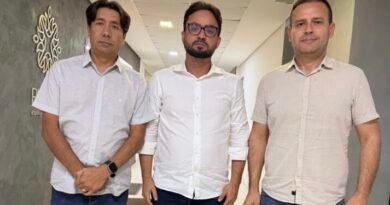 Candidatos a deputado pelo PSB criticam escolha de Chico Mendes para a suplência de João Azevêdo e ameaçam não apoiar ex-governador