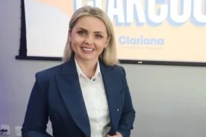 clariana-barao-divulgacao-Copia-300x200 PARA PRESIDENTE: Nanicos propõem fim do Senado e do STF, aumento do SM em 100%, botox para mulheres carentes, fim das emendas, cotas de cadeiras parlamentares para mulheres; conheça quem são