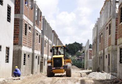 Prefeitura de João Pessoa amplia programa habitacional com aprovação de 400 novas moradias Prefeitura de João Pessoa amplia programa habitacional com aprovação de 400 novas moradias