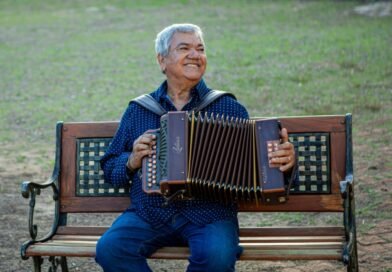 Sabadinho Bom recebe Luizinho Calixto com sua sanfona de oito baixos Sabadinho Bom recebe Luizinho Calixto com sua sanfona de oito baixos