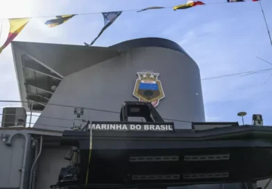 Mantidas condenações de militares e civis por irregularidades em licitações na Marinha Mantidas condenações de militares e civis por irregularidades em licitações na Marinha