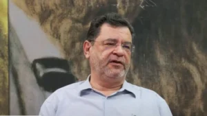 rui-costa-pimenta-reproducao-Copia-Copia-300x169 PARA PRESIDENTE: Nanicos propõem fim do Senado e do STF, aumento do SM em 100%, botox para mulheres carentes, fim das emendas, cotas de cadeiras parlamentares para mulheres; conheça quem são