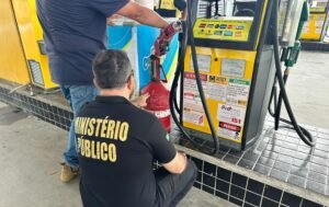 1-1-300x189 MP-Procon autua seis postos de combustíveis durante fiscalização em três municípios paraibanos