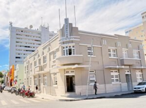 PREFEITURA-DE-pATOS-DIVULGACAO-300x222 Feira Natalina 2026: Prefeitura de Patos lança edital para comerciantes e artesãos