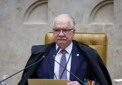 STF inicia sessão para definir futuro de Moraes após revelações sobre Vorcaro; acompanhe ao vivo aqui