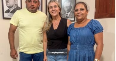 Silvia Cunha Lima transmite cargo a Vanilda Honório como prefeita interina de Areia