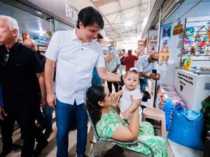 1-16-300x225 Leo Bezerra entrega Mercado do Valentina com estrutura completa e áreas de convivência para a população