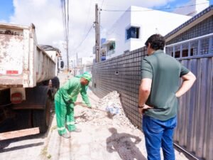 1-4-300x225 Prefeitura inicia força-tarefa de limpeza contra os pontos de descarte irregular em João Pessoa