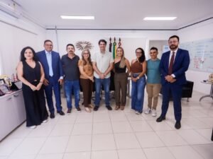 2-300x225 Leo Bezerra convoca 42 novos profissionais aprovados no último concurso da Educação de João Pessoa