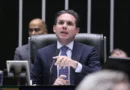 Hugo Motta articula reeleição na Câmara, e Centrão tenta conter avanço do PL