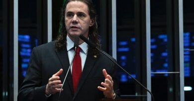Na tribuna do Senado, Veneziano denuncia tentativa de compra de mandato na Paraíba